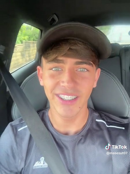 Creative Ways to Entertain Kids with Sticky Hands