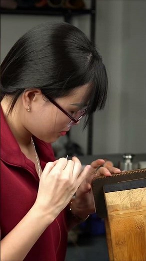 Handcrafting a Minimalist Leather Phone Case from Scratch | Leather Working #asmrleathercraft