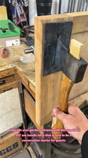 Unique DIY Hatchet Gate Latch Design For Your Home #doors #gate #home #garden #diy #axe #design #how