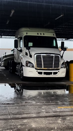#trucker #truck #miami #success #money #business