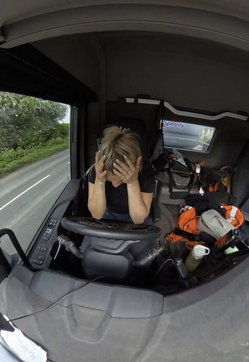 The Importance of Communication for HGV Drivers