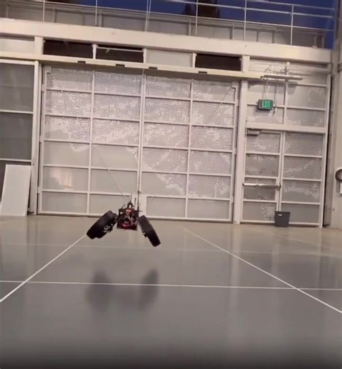 Caltech’s ATMO (Aerially Transforming MOrphobot) is a hybrid robot designed to transition mid-air between a quadrotor flight mode and a four-wheeled rover mode. Developed by engineers at the Center for Autonomous Systems and Technologies (CAST), this "real-life Transformer" solves the efficiency and terrain challenges of traditional drones and rovers. Key Features and Capabilities Seamless Mid-Air Transformation: Unlike previous hybrid robots that must land before switching modes, ATMO can recon