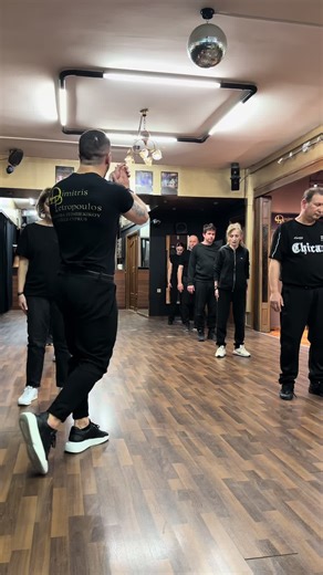 Νέο τμήμα Ζεϊμπέκικου🙏 Κάθε Δευτέρα και Τέταρτη 7-8 Κάλεσε μας τώρα στο 6970381567📞 #akadhmiazeimpekikoudimitrispetropoulos #greece🇬🇷 #attica #zeimpekikopetropoulos #ζειμπεκικο