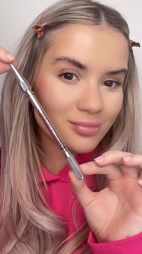 Did you know that the NEW Precisely, My Brow Detailer has the tiniest brow pencil tip on the market?! Its 0.8mm tip glides across your brows to create natural-looking, hair-like strokes, as well as adding dimension. #benefitbrows #browpencil | Benefit Cosmetics