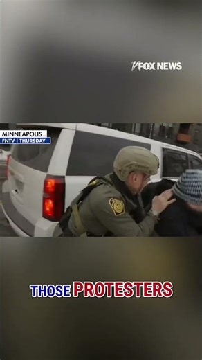 Border Patrol chief CLASHES with Minnesota protesters #shorts