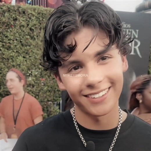 Miguel Mora's Work Mishap: Head Smacking Incident