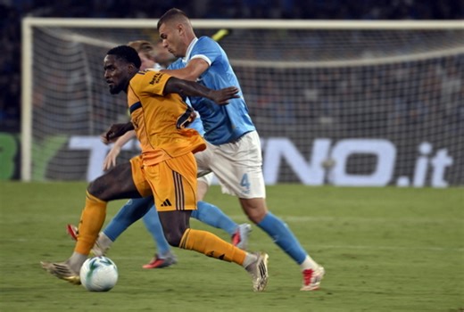 Il Napoli soffre con il Pisa ma si lancia in fuga