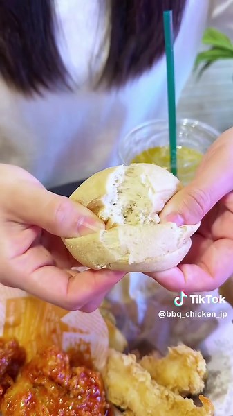 20代女子一人ランチルーティーン✨🍗 【bb.q オリーブチキンカフェ【公式】(@bb.q_olive_chicken_cafe)】 __________________________________ 25カ国2,500店舗展開中！