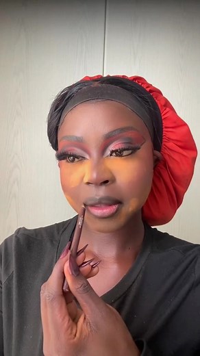 Mastering Makeup Techniques: A Comprehensive Tutorial