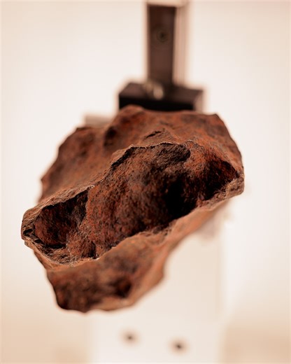 Cité de l'espace on Instagram: "C'est reparti 🚀 Demain 6 février, la Cité de l'espace rouvre enfin ses portes après sa fermeture annuelle. De quoi prévoir un programme spatial pour les vacances d'hiver en famille ! 📅 Ouverture demain de 10h à 17h Prêts pour un voyage aux confins de l’Univers ? 🎟️ Réservez vos billets dès maintenant pour explorer les expositions, spectacles et animations ! 🌠 L’espace n’attend que vous… On se retrouve dans les étoiles ? #citeespace #citedelespace #famille #tou