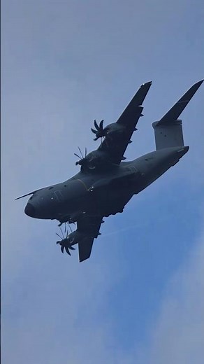 Airbus A400M Atlas Flight Land at Liverpool Airport UK | Rare Plane landing Footage