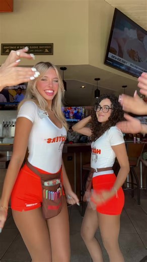Discover the Hottest Wings at Hooters in Denton, TX