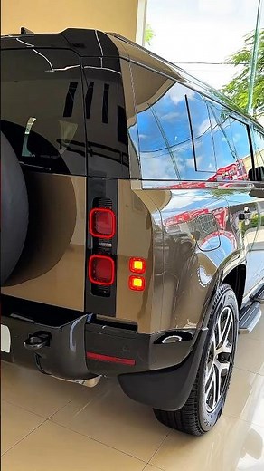 Land Rover defender PHEV 2025 Review new color