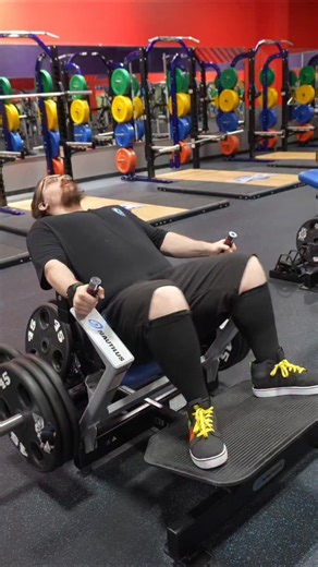 Josh Blubbernugget Major on Instagram: "2 days until my root canal, and due to the current damage on the tooth, I can't have preworkout, or any powdered food or drink. I mean, I could, but I was warned I could have severe reactions, ranging from mild discomfort to I explode like that bird from Shrek when Fiona sings. On the bright side though, I get to go through Leg Day basically sober, fully aware of everything, without my pre to fuel the workout. By bright side, I mean that I'm hoping to see 