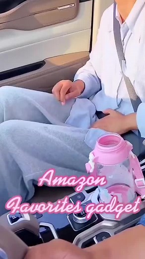 I’m sharing a portable emergency urine storage bag, great gadget to use when traveling. AkaGadgets. #keepyourhandsfree #musthave #alwaysbyyourside #digitallifestyle #fashiontechnology #fashion #style #ootd #moda #love #pakartelekung #sale1111 #telekunghantaran #telekungsale #telekungtravel #fashionista #instafashion #newcollection #shopping #instagood #shoponline #trend #jewelry #beauty #summer #trendy #tendencia #outfit #lookbook #look | AkaGadgets