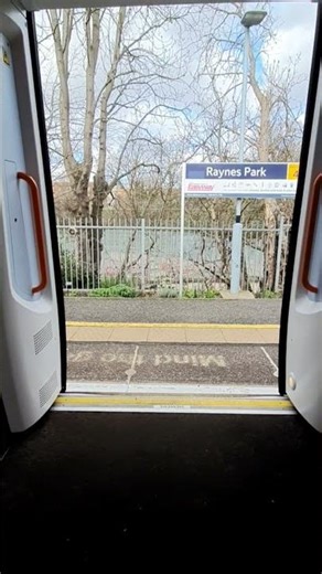 Class 450 Doors Opening and Closing