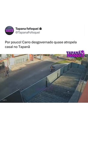 Everton Ribeiro on Instagram: "Por pouco! Carro desgovernado quase atropela casal no Tapanã Um grave incidente quase terminou em tragédia na rua São Clemente, no bairro do Tapanã, em Belém. Um carro em alta velocidade perdeu o controle e por pouco não atropelou um casal que atravessava a via. Segundo testemunhas, o motorista trafegava em alta velocidade quando perdeu o controle da direção e subiu o canteiro, obrigando o casal a correr para não ser atingido. Moradores da área afirmam que situaçõe