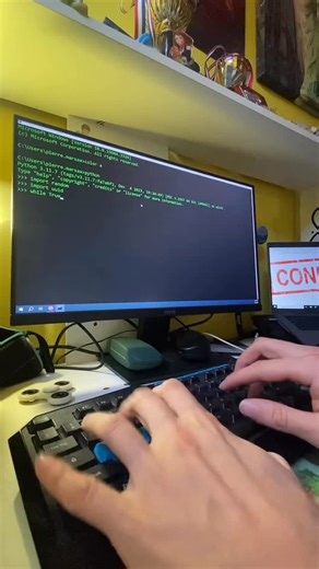 Pierre Code on Instagram: "Comment faire genre t’es un hackerz Ce code est assez simple, il free juste des ID aléatoire et les affiche avec des espaces aléatoires devant pour avoir cet effet de texte moins plat ! #code #programmation #apprendre"