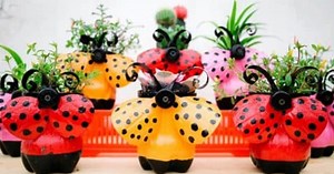 DIY Garden Magic: Create Adorable Ladybug Flower Pots Using Recycled Plastic Bottles!