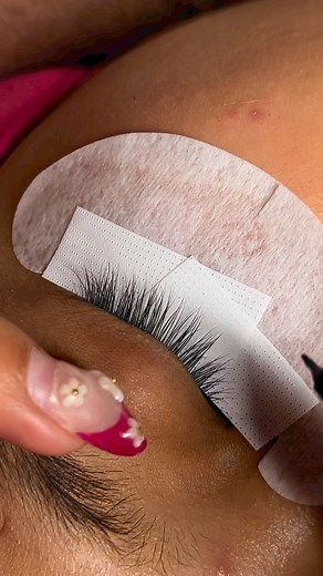 273K views · 4.7K reactions | CAT EYE -mapping and the RESULT 朗 #eyelashextensions #eyelashtutorial | Joana Jill’s Lash Room | Facebook