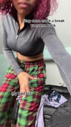 Nah why tf I look 8ft 6😹😹 | back cracks