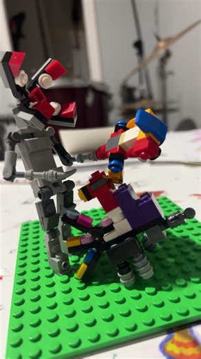 Making DemaGorgon in Lego ￼#strangerthings