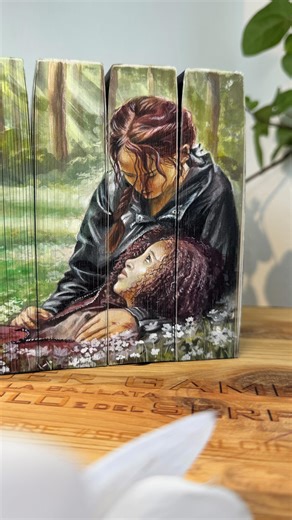 Ania Egorova Fore-edge painter 📚🎨 on Instagram: "Two variations of my painted edges, the Hunger Games box set. Inspired, of course, by the famous film series. Due varianti dei miei bordi dipinti, cofanetto di Hunger Games. Ispirati, ovviamente, alla famosa serie. Katniss Everdeen Ruth Peeta Mellark Lucy Gray Baird My special editions #bookart #artwork #bookish #голодныеигры #paintededges"