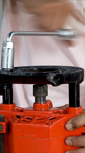 Clean up Table Router and Change Bearing and Paint #amazing #FacebookReelsContest #Wow #woodworking #tricks #reelsfb #reelsviral #reels #reeldiy #reeljoint #reelplay #reelsvideo #woodwork #reelsviral #facebookreelsviral | Woodworking Crafty