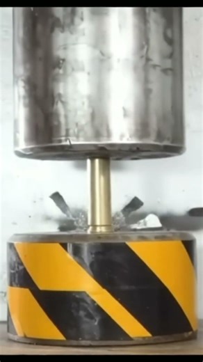 hydraulic machine pressing with bullet