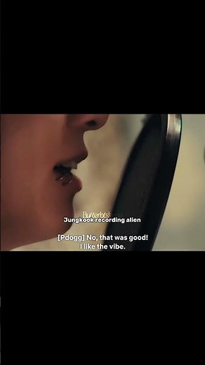 Jungkook recording alien 🔥