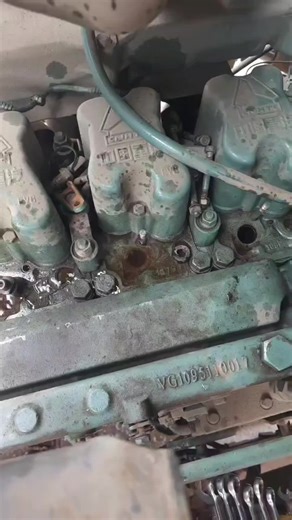 Howo 375 HP Injector Sleeve Replacement Guide