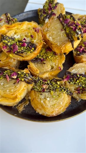 Shelina Permalloo | Pistachio & Rose Baklava Cookies!! 👀 So I found this baklava pastry in my freezer which has been on my “to cook” list for over a year! I... | Instagram