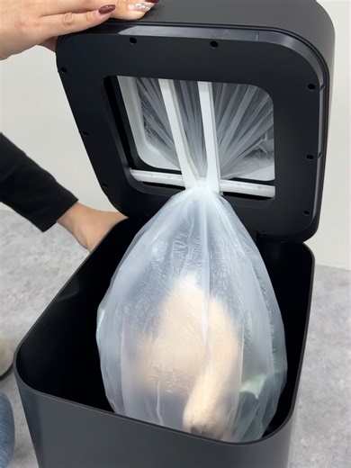 一鍵打包、換袋，超載滿出來也能自動裝好#垃圾桶 #好物 #感應垃圾桶