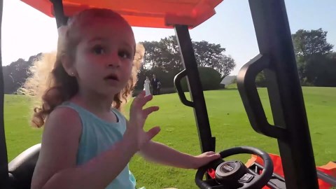 24V JCB Ride on Excavator, Ride on Construction Vehicles, with Remote Control, Bulldozer, Digging Arm, Sand Digger and Backhoe Shovel Bucket, for Kids 4-8,1.8-3.4Mph, Slow Start, No Roof