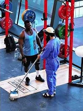 He was as shocked and curious as a child #fyp #frank #anatolyprank #gym #gymmotivation #foryou