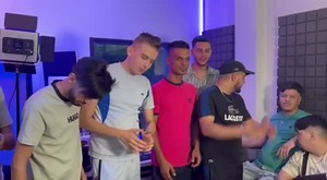 #reda_diamond #alger #algerie #foyoupage #maroc #france #alger_el_harache😍 #istanbul🇹🇷 @waliddiamond1 @Walid Dif Manager voilla lextrait de la nouvelles chanson