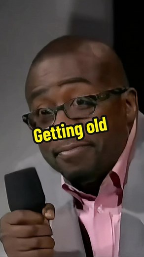 credit: Keith Robinson #keithrobinson #standup #standupcomedy #laugh #relatable #viral #agejoke #viral #funnytiktok #bestcomedy #beststandupcomedy #comedyclips #funny #CapCut