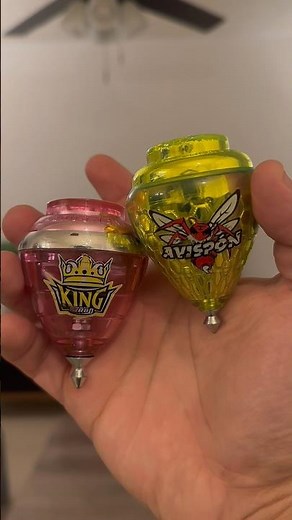 Combinación de un trompo avispón y un king turbo #trompos #tricks #tromposcometa #trompo #peonza