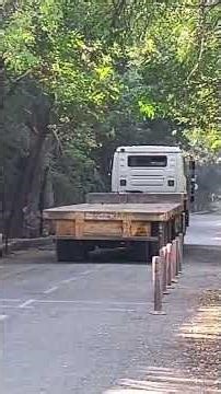 how to reverse trailer truck through narrow parking #entertainment #driving #funny #europetruckdriv