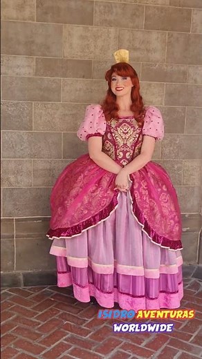 DISNEY MAGIC KINGDOM CON LAS HERMANAS ANASTASIA Y DRIZELLA DE LA CENICIENTA 🥰😍