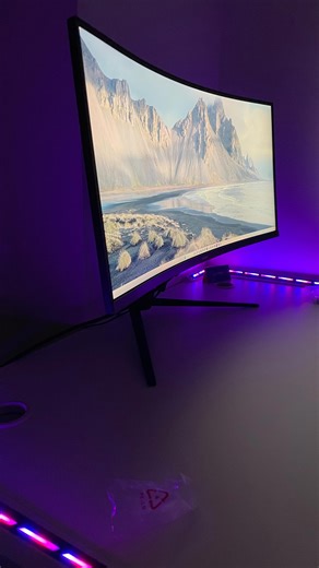 𝙔𝙤𝙪𝙣𝙜 𝙆𝙝𝙖𝙡𝙞𝙛𝙖 👑 on Instagram: "- Unboxing of @koorui_official 34 inch Ultra Wide Curved - 3440x1440 - 240hz #gaming #gamingislife #monitor #koorui #gamer #unboxing #unboxingvideo"