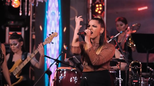 Alberto Barros – Tributo a la salsa y cumbia colombiana El sabor de Colombia se enciende en septiembre. El Oro Fest vibra con Alberto Barros, en un tributo espectacular a la salsa y la cumbia colombiana que pondrá a todos a bailar . El ritmo y la tradición hacen grande a nuestras fiestas gracias a la Prefectura de El Oro. #ElOroFest #PrefecturaDeElOro #FiestasDeSeptiembre | Noticias Al Día