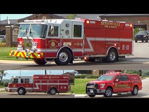 Sevierville TN Fire Dept Engine 11, Battalion 1, Engine 16 Responding