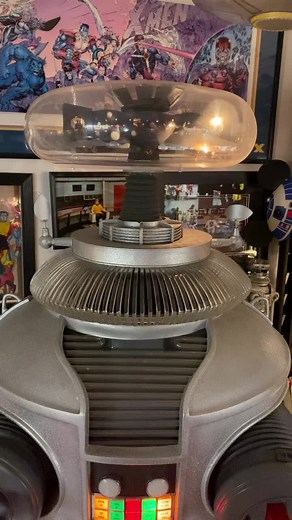 Lost in Space: B9 Robot and Dr. Smith Explained