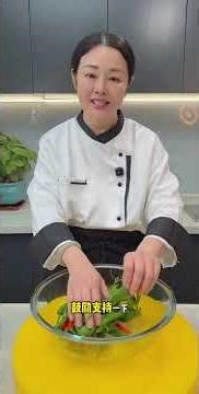 这样做的泡辣椒真是酸辣又开胃，特别的好吃。#美食#腌制辣椒#家庭菜 #美食教程