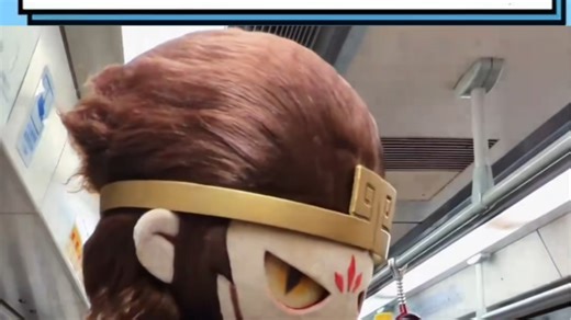 猴哥也得坐地铁吗？？不开无双吗？？#造梦西游 #cos