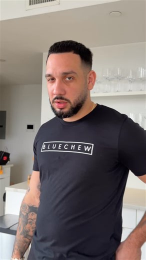 Stéphanos ʜғ 🗿 on Instagram: "Whattt This is The New BlueChew Babe !! Get Your @bluechew for FREE -promo code CH20- link in bio https://try.bluechew.com/ch20"