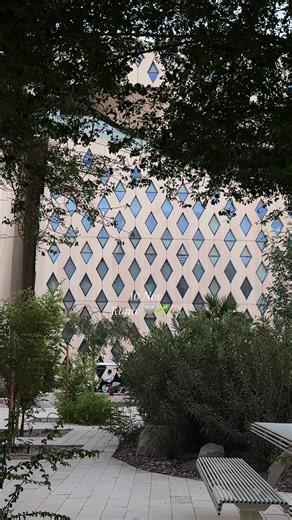 Exploring Life at Kuwait University: A Vlog Experience