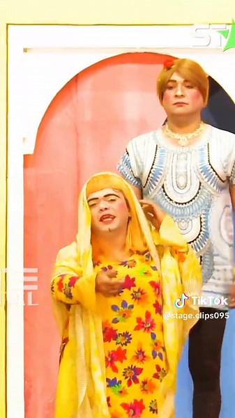 Funny Stage Drama Clips That Will Make You Laugh