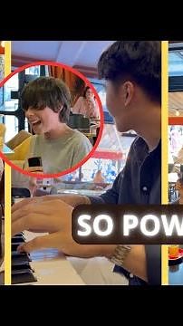 This 13 years old kid sing “Skyfall” and shock everyone with his voice in a restaurant